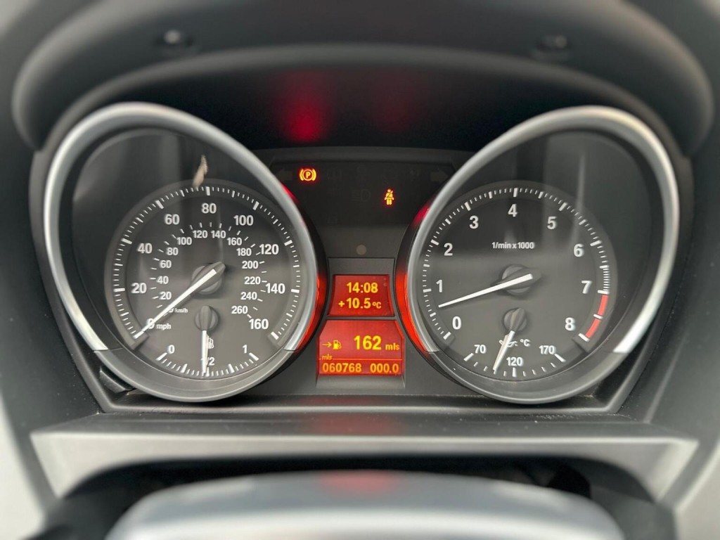 BMW Z4 2.5 23i M Sport sDrive Euro 5 2dr 2012