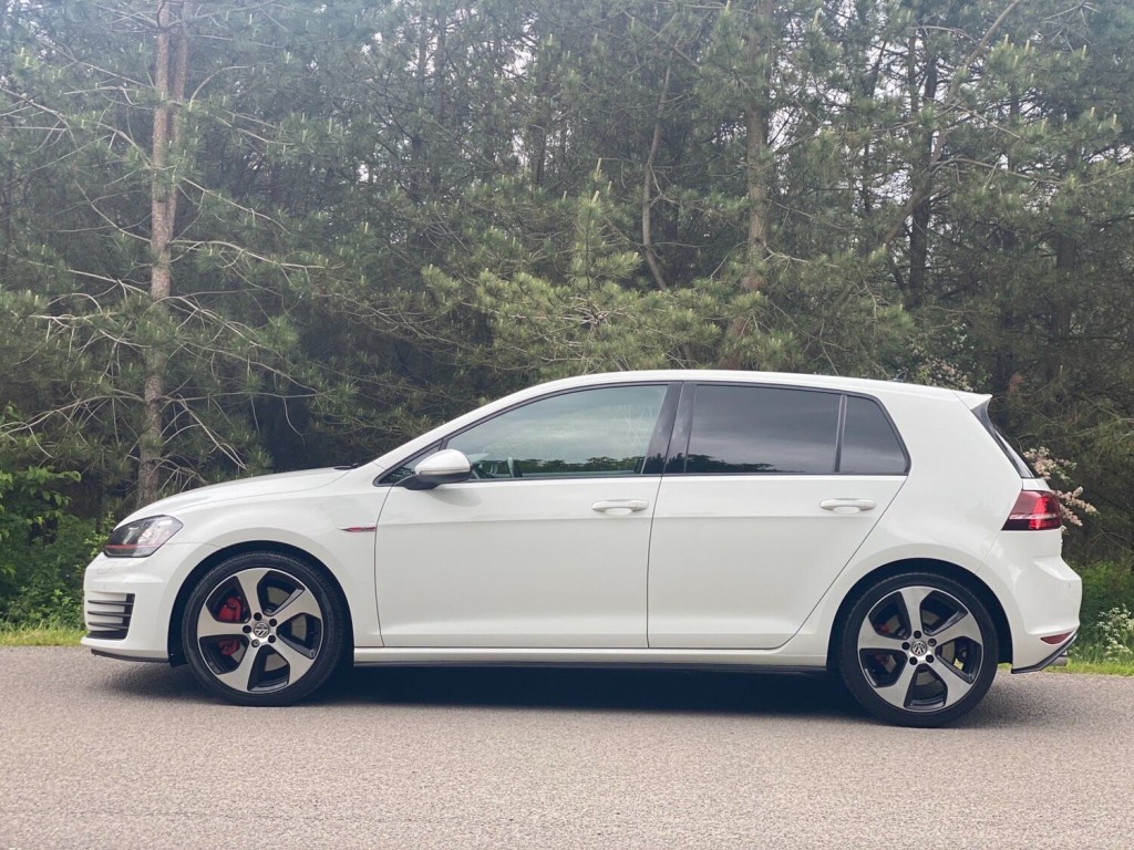 VOLKSWAGEN GOLF 2.0 TSI BlueMotion Tech GTI Performance pack ss 5dr 2015