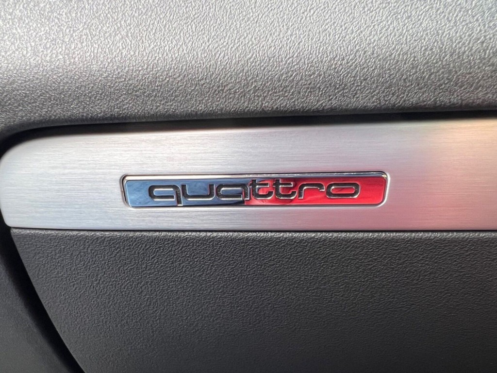 AUDI TT 3.2 TFSI V6 S Tronic quattro 3dr 2008