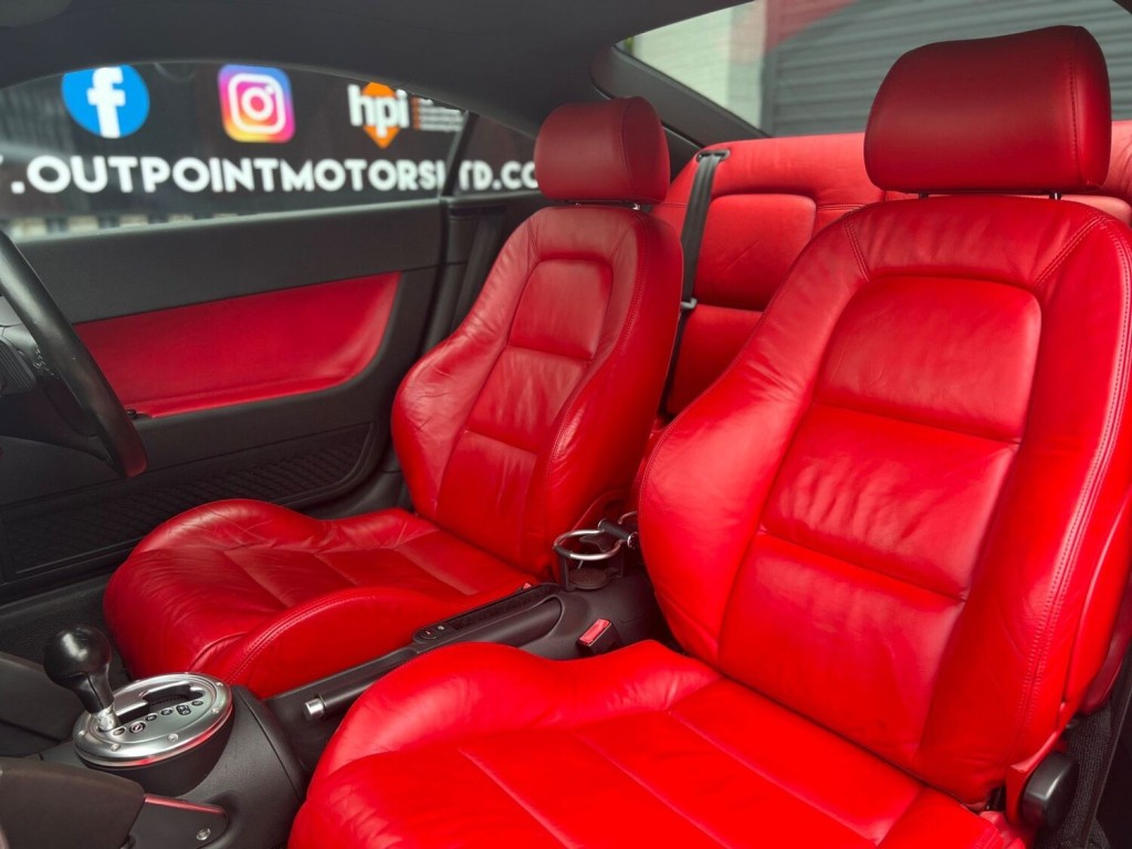 AUDI TT 3.2 DSG quattro 2dr 2004