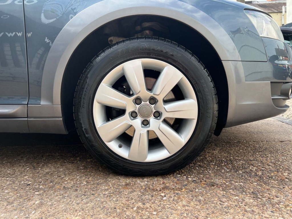 AUDI A6 ALLROAD 3.0 TDI quattro 5dr 2007