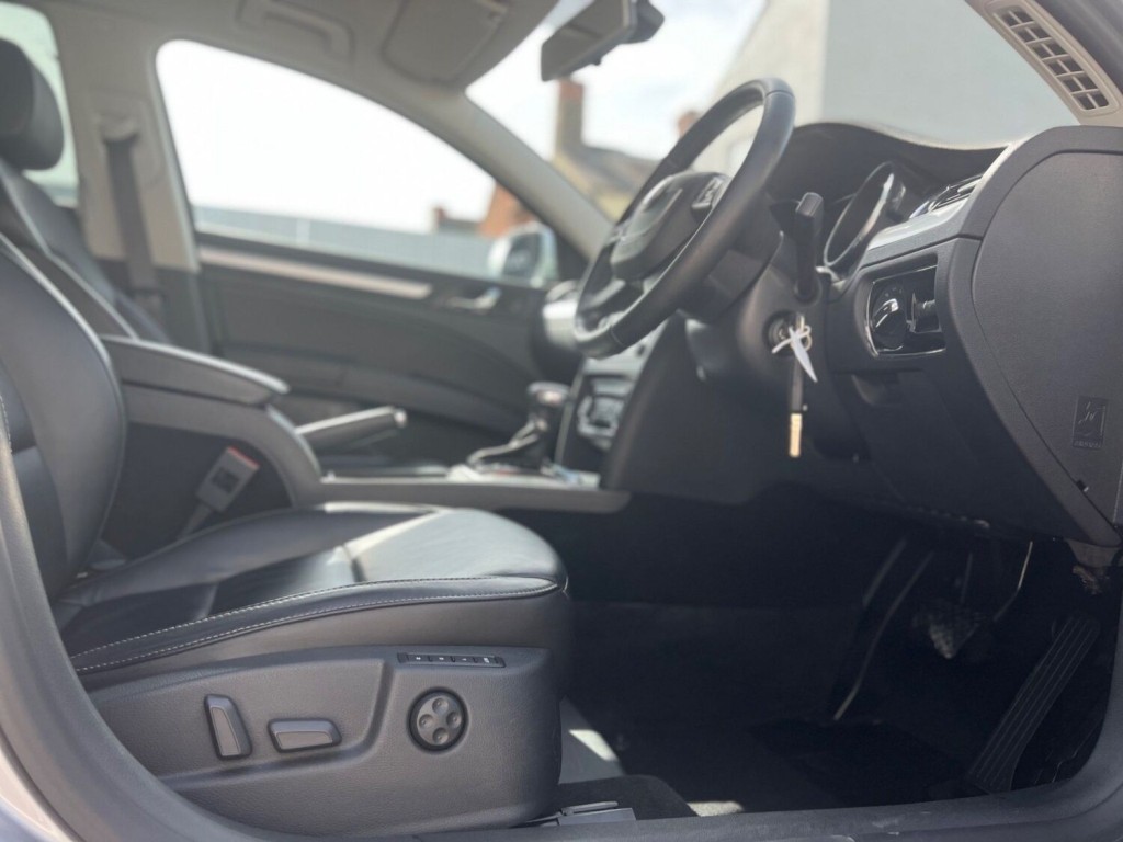 SKODA SUPERB 2.0 TDI Elegance DSG 5dr 2012