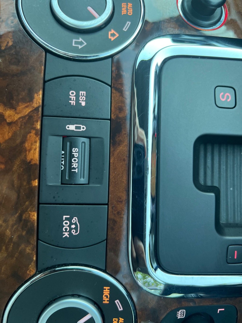 VOLKSWAGEN TOUAREG 3.0 TDI V6 DPF Altitude 5dr 2009