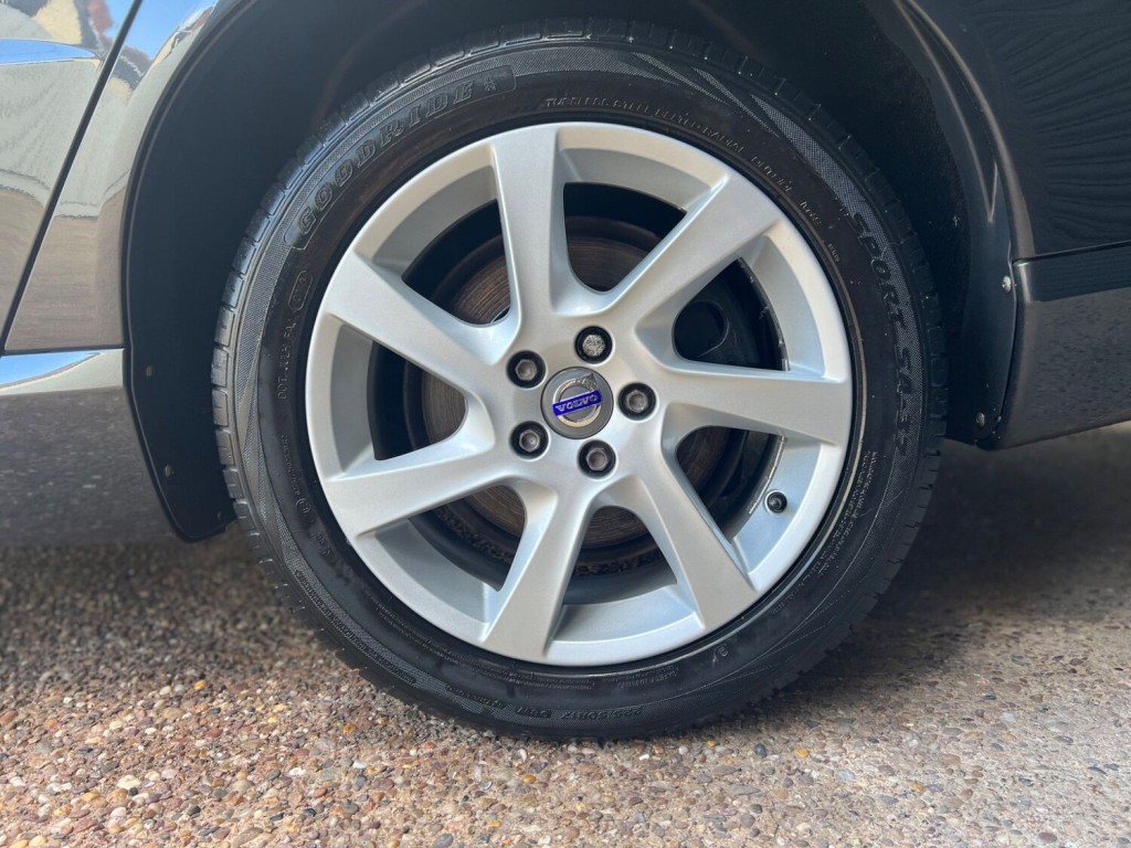 VOLVO S80 2.4 D5 SE Lux Geartronic Euro 5 4dr 2015