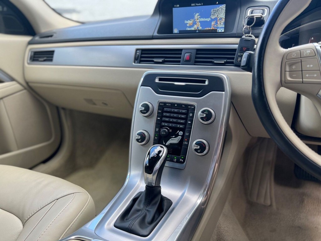 VOLVO S80 2.4 D5 SE Lux Geartronic Euro 5 4dr 2015