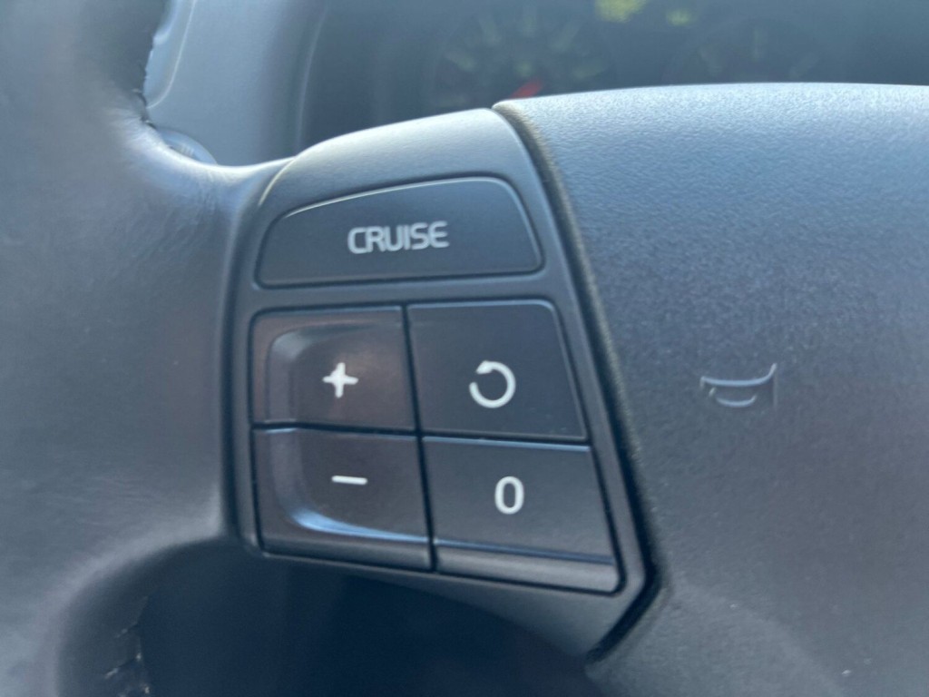 VOLVO S40 2.0 D3 SE Lux Euro 5 4dr 2011