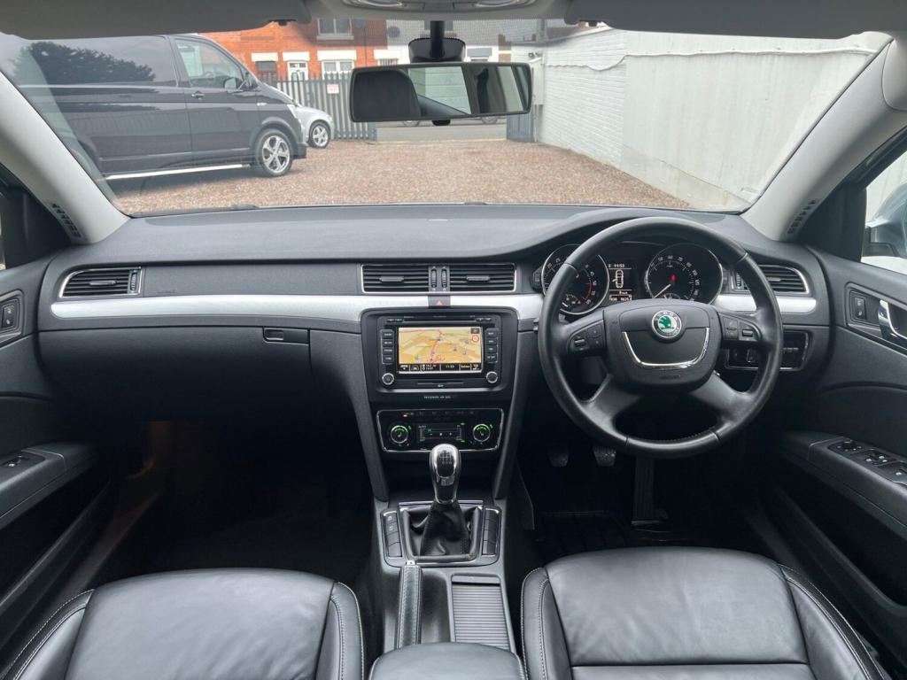 SKODA SUPERB 2.0 TDI Elegance Euro 5 5dr 2012