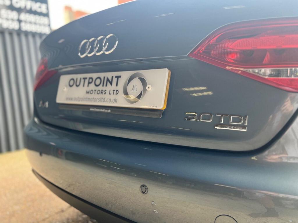 AUDI A4 3.0 TDI SE Tiptronic quattro Euro 4 4dr 2009