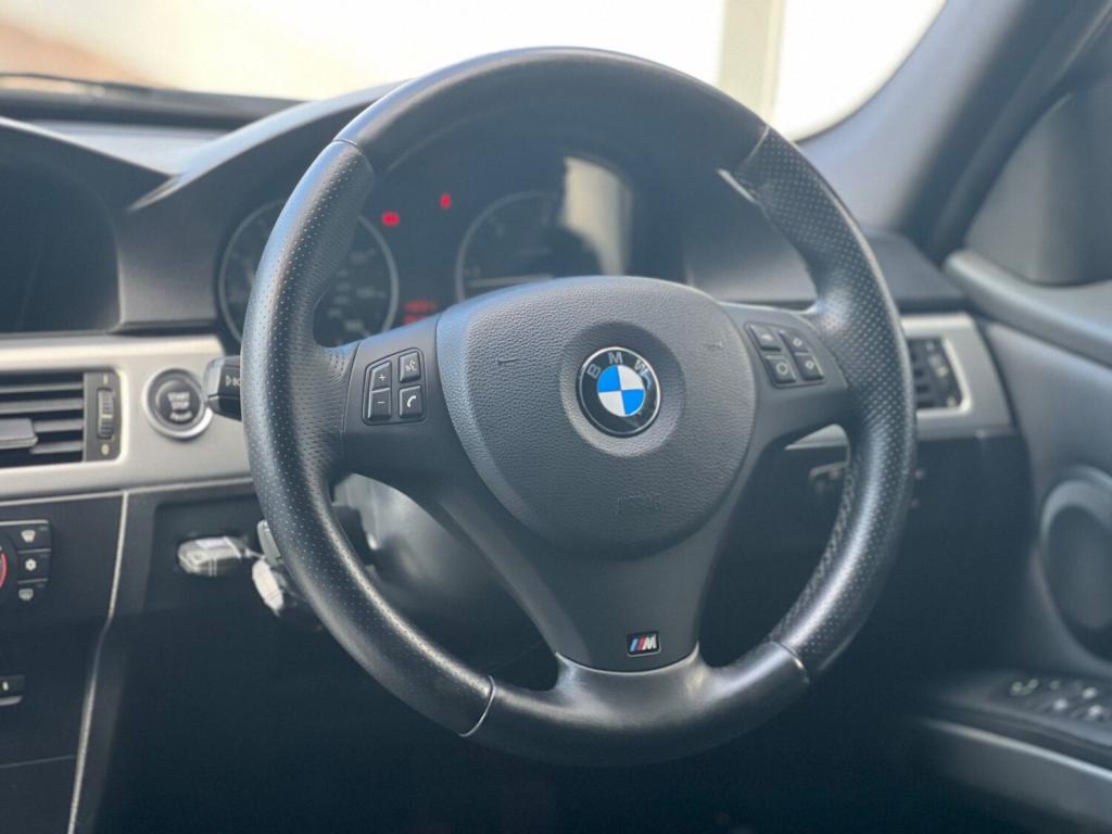 BMW 3 SERIES 2.0 320d Sport Plus Edition Euro 5 (s/s) 4dr 2011