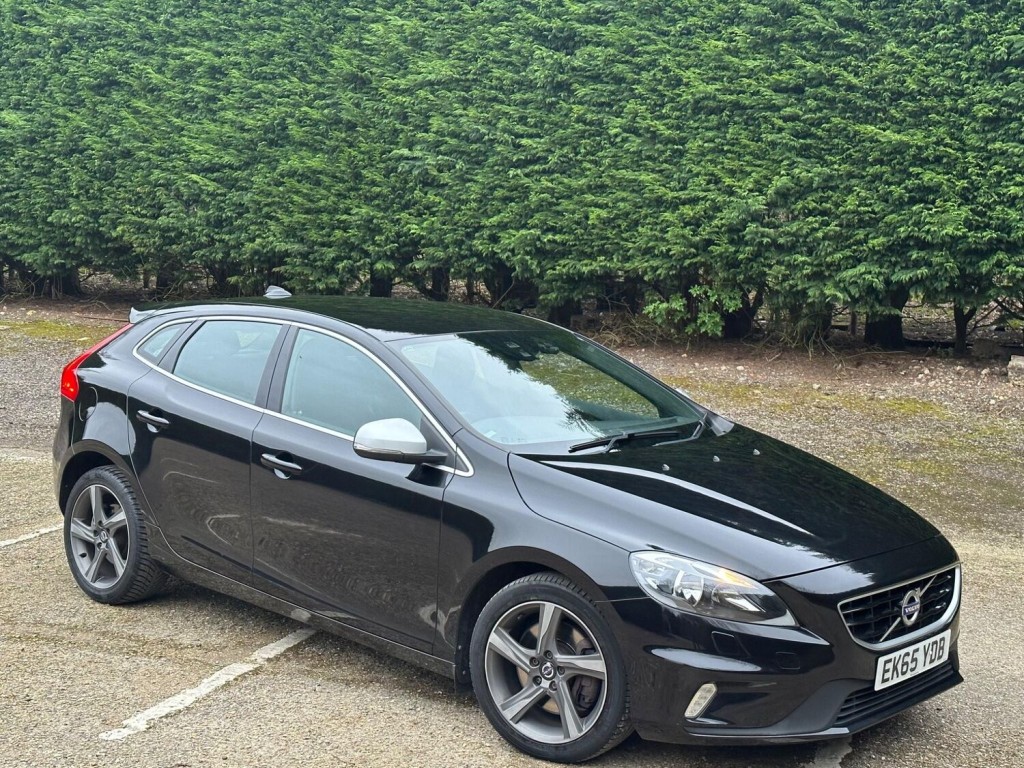 VOLVO V40
