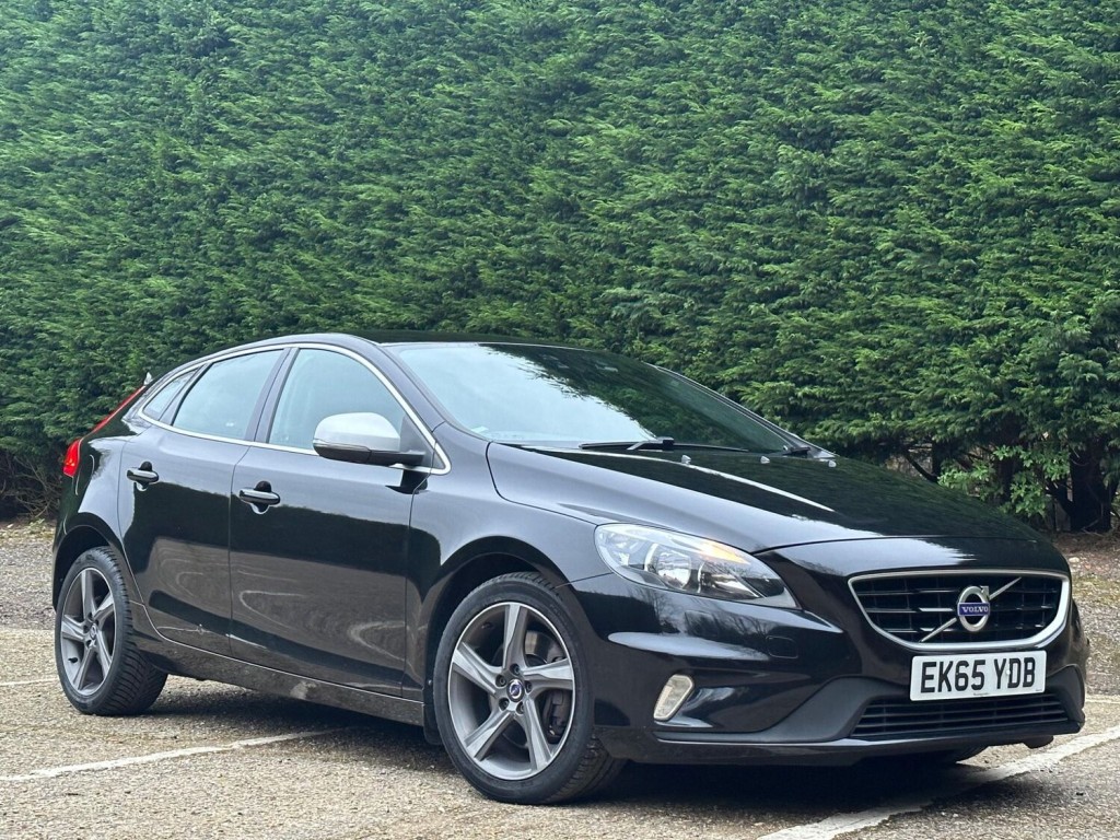 VOLVO V40
