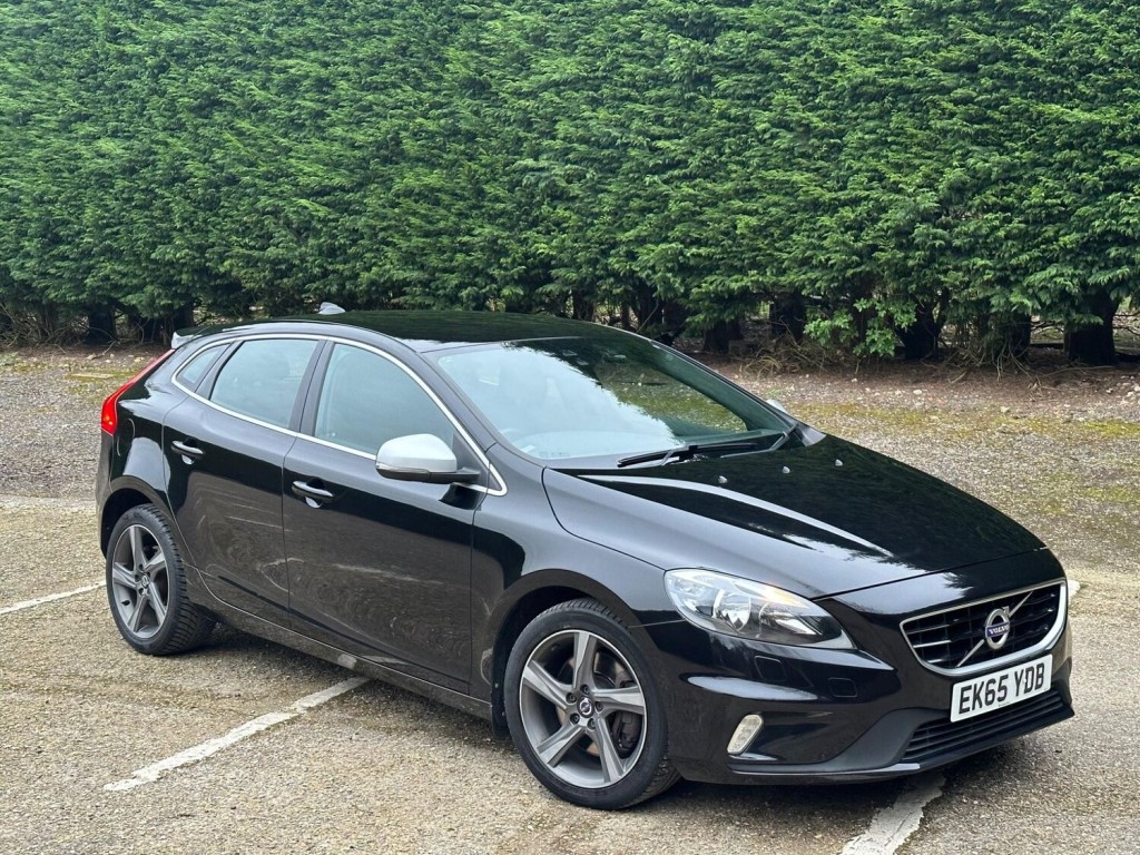 VOLVO V40