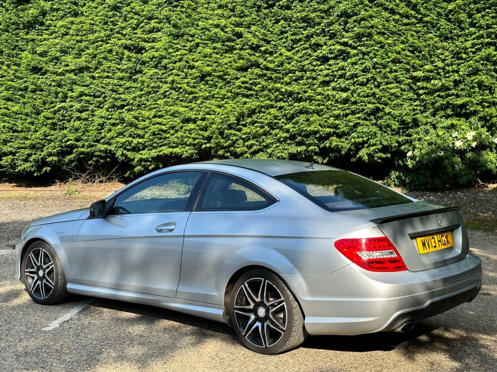 MERCEDES-BENZ C CLASS