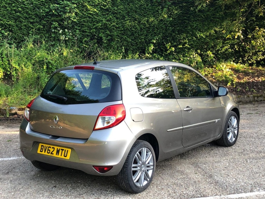 RENAULT CLIO