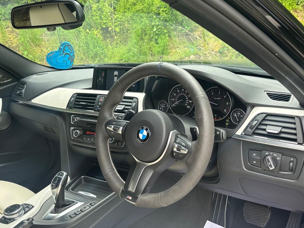 View BMW 3 SERIES 3.0 335d M Sport Auto xDrive Euro 6 (s/s) 4dr
