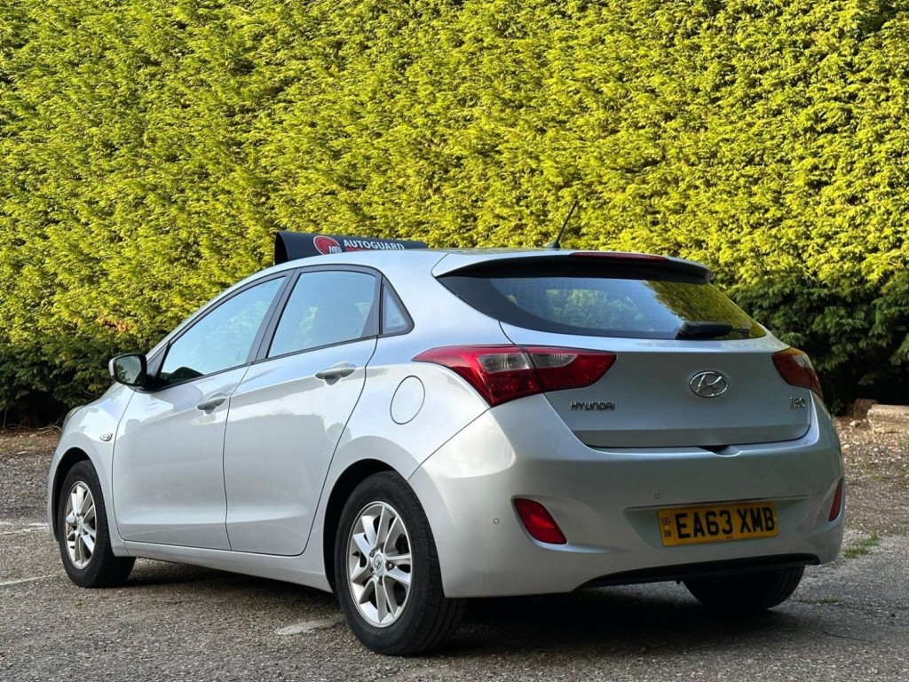 HYUNDAI I30