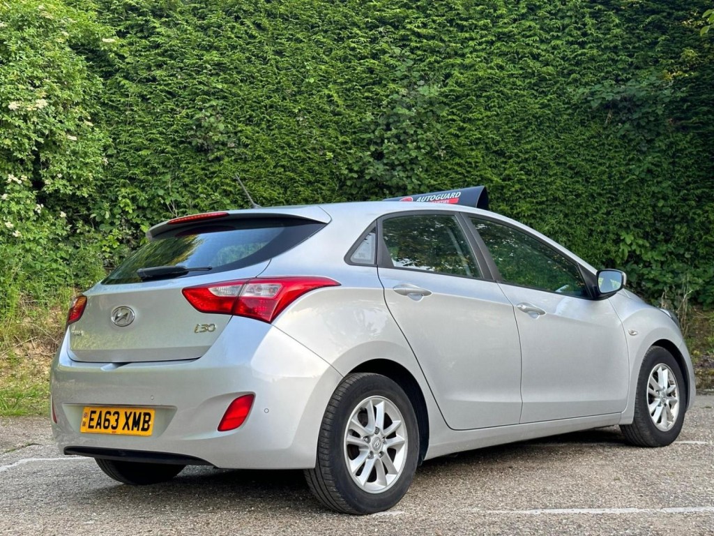 HYUNDAI I30