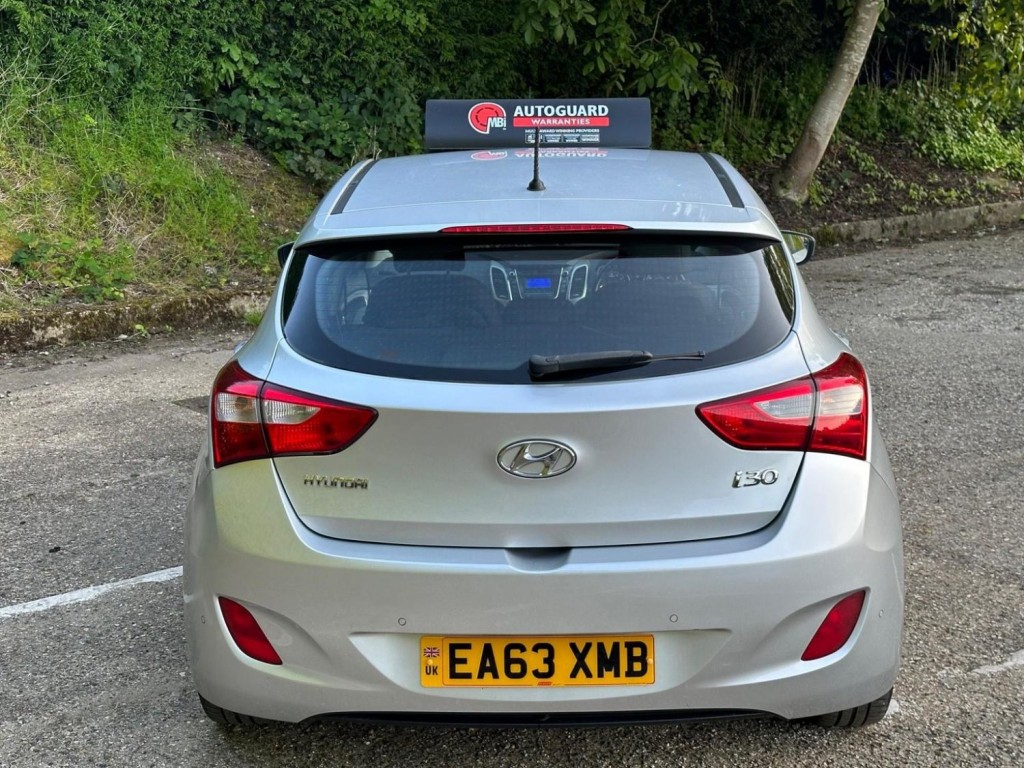 HYUNDAI I30