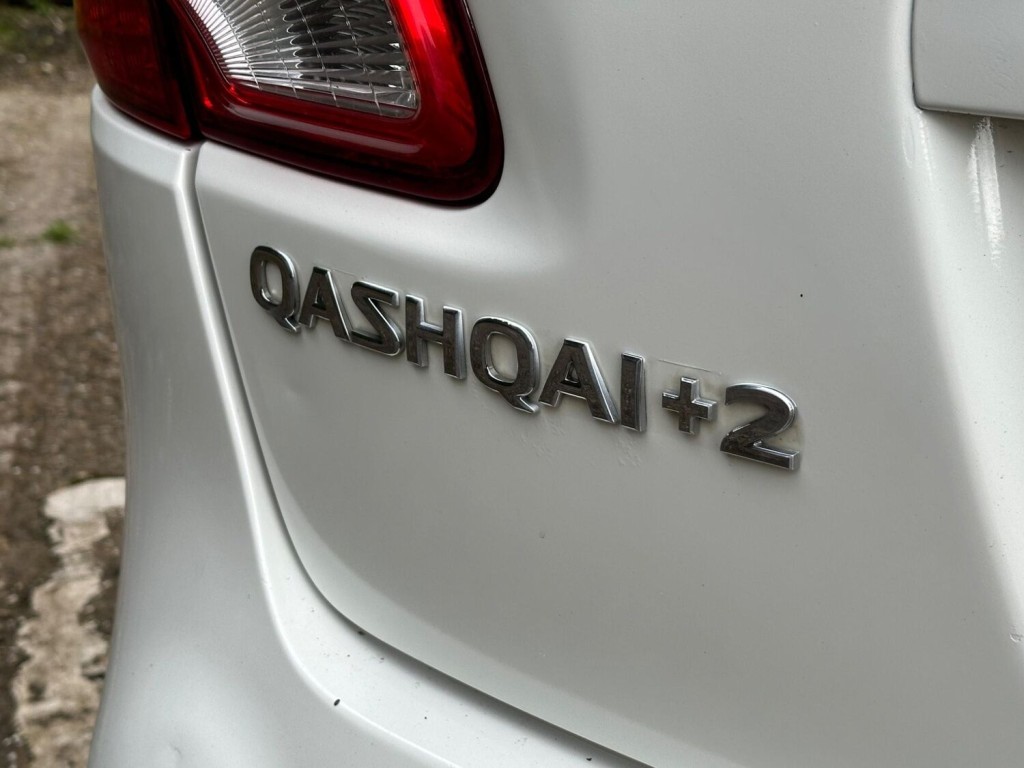 NISSAN QASHQAI+2