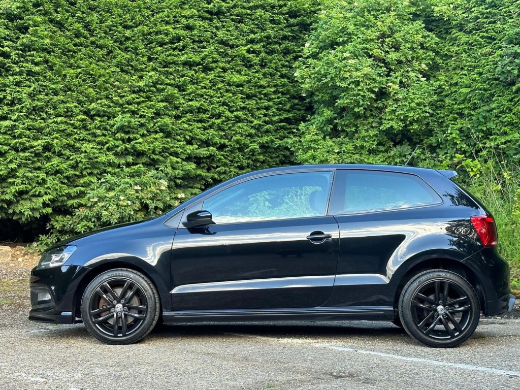 View VOLKSWAGEN POLO 1.0 TSI BlueMotion Tech R-Line Euro 6 (s/s) 3dr