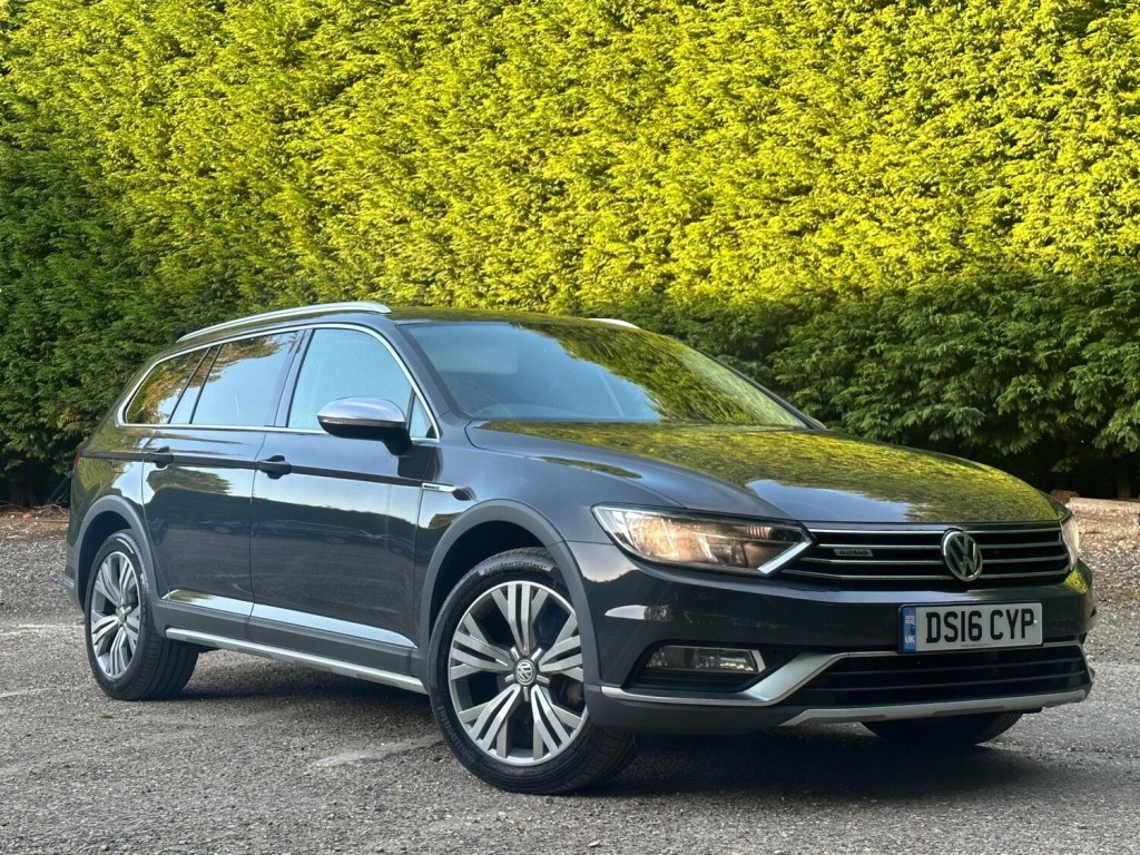 View VOLKSWAGEN PASSAT 2.0 TDI BlueMotion Tech Alltrack DSG 4Motion Euro 6 (s/s) 5dr