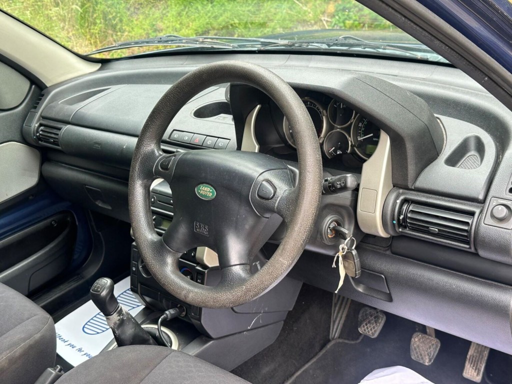 LAND ROVER FREELANDER