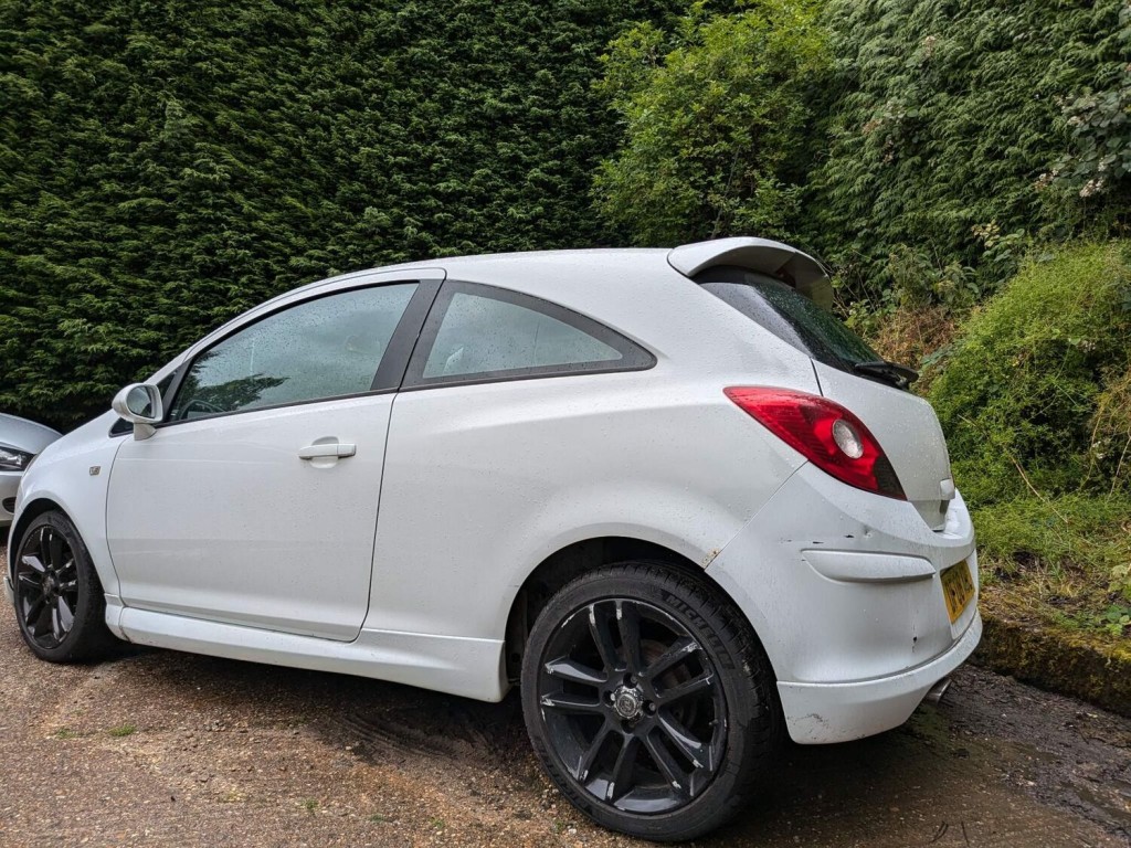 VAUXHALL CORSA