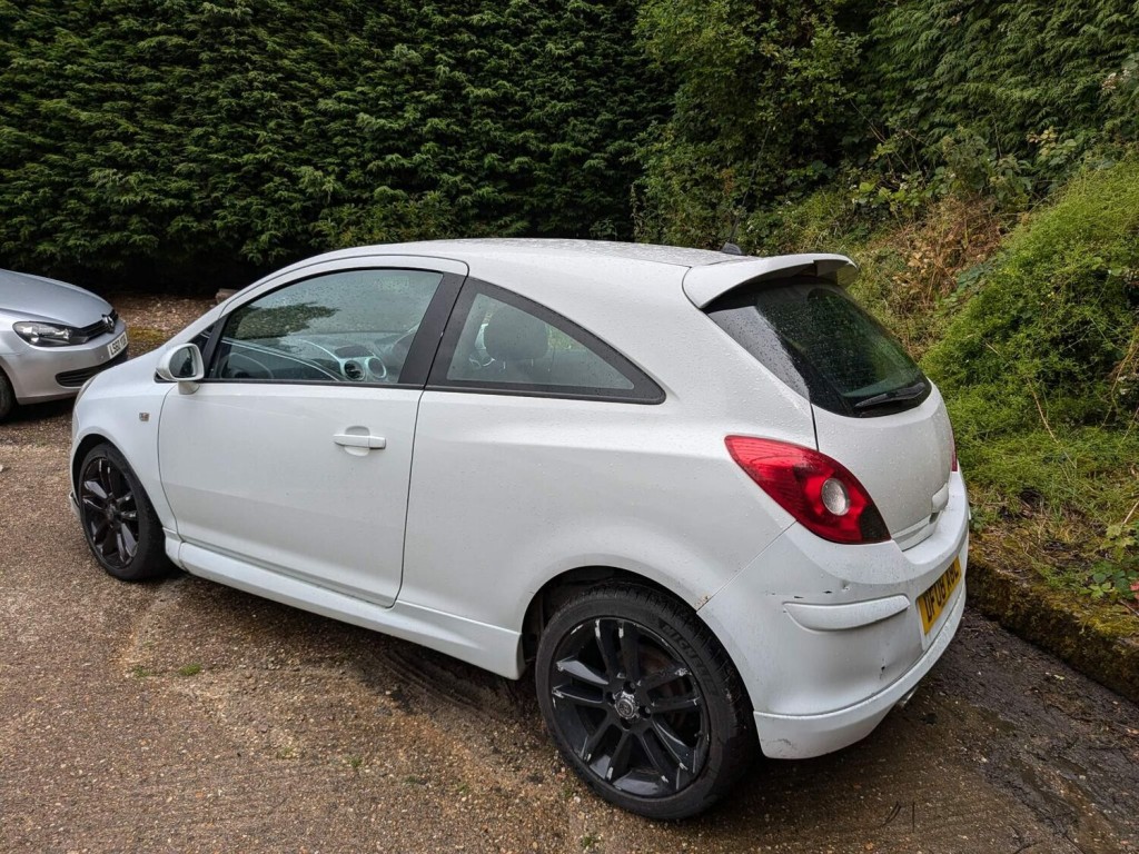 VAUXHALL CORSA