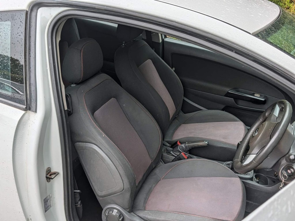VAUXHALL CORSA