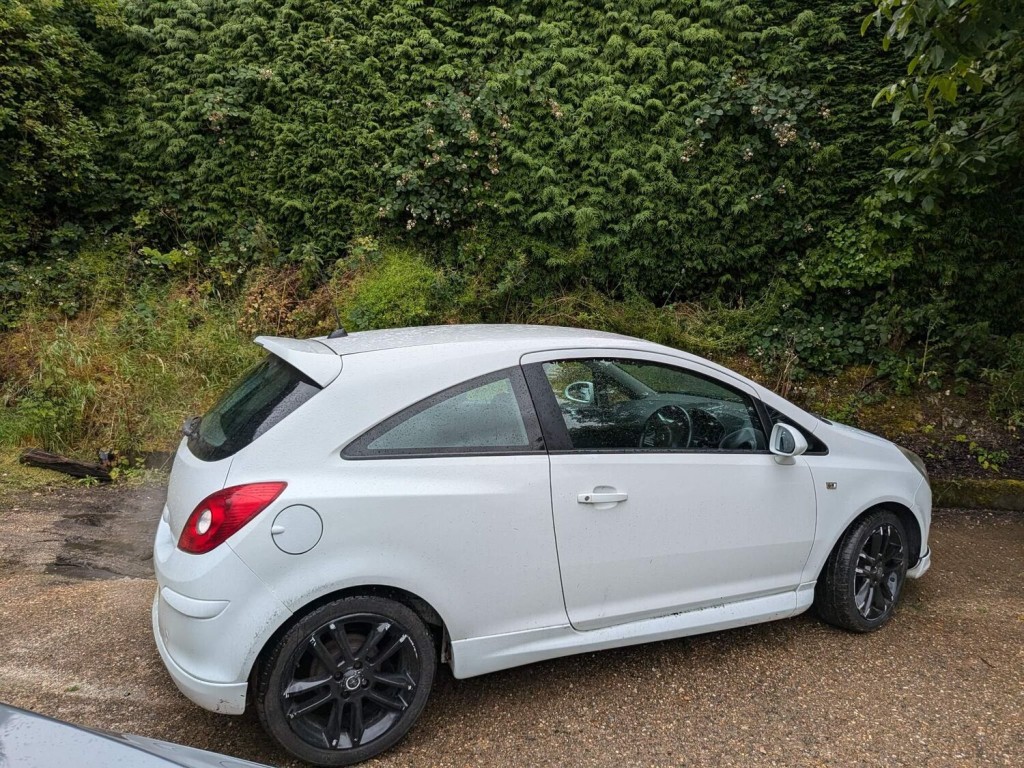 VAUXHALL CORSA