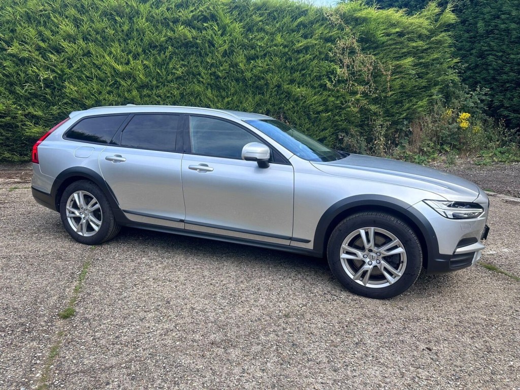 VOLVO V90 CROSS COUNTRY