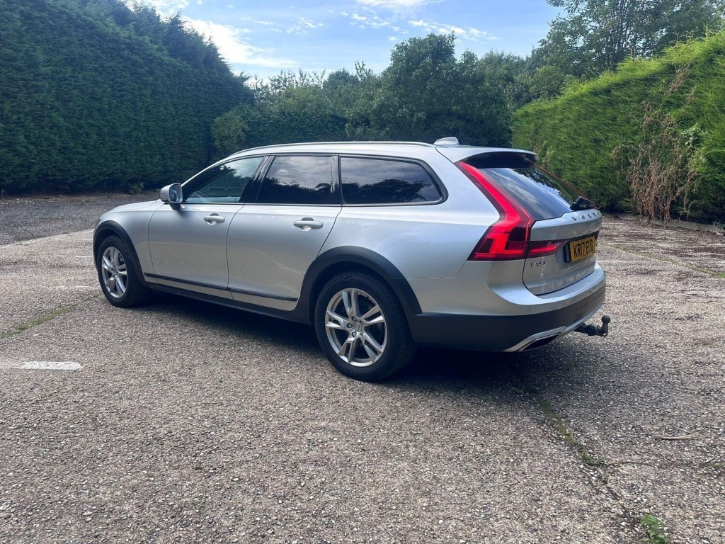 VOLVO V90 CROSS COUNTRY
