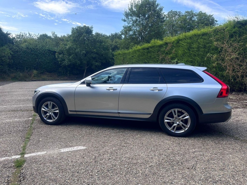 VOLVO V90 CROSS COUNTRY