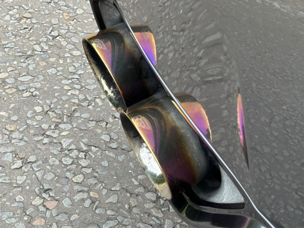 View NISSAN GT-R 3.8 V6 Premium Black Auto 4WD Euro 5 2dr