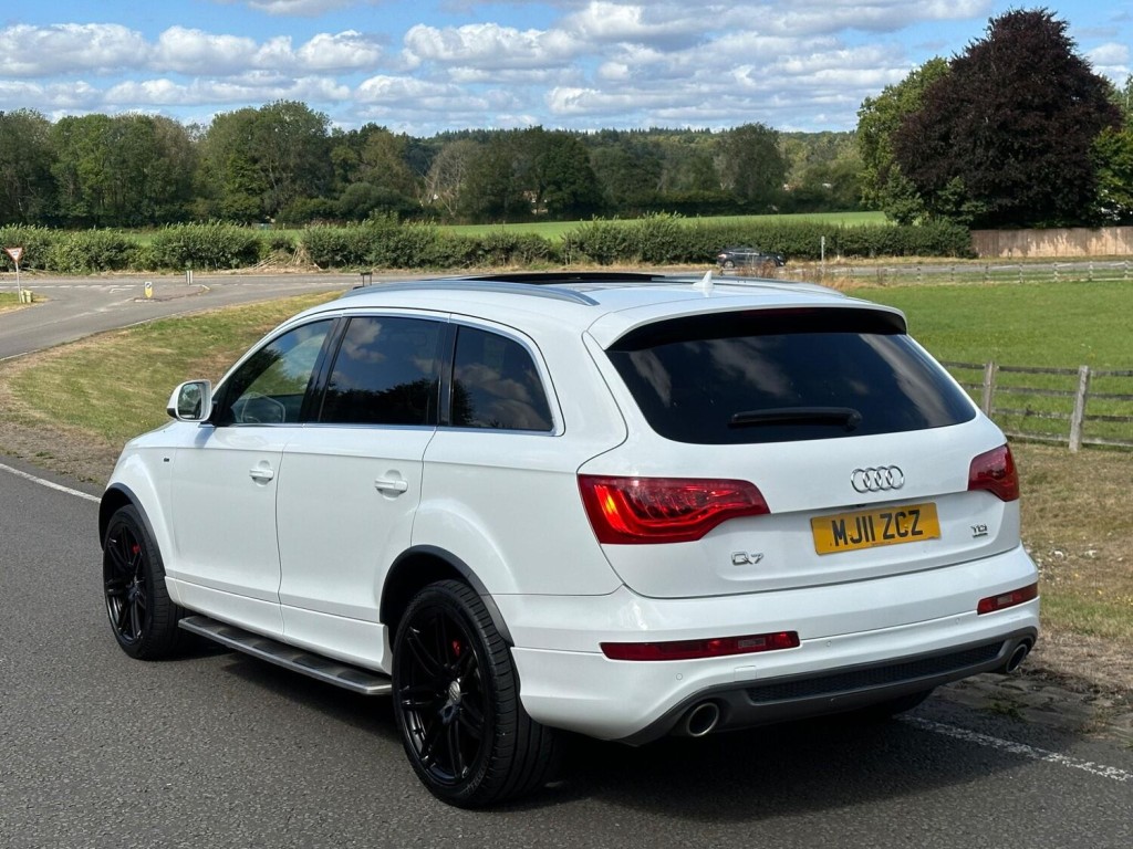AUDI Q7