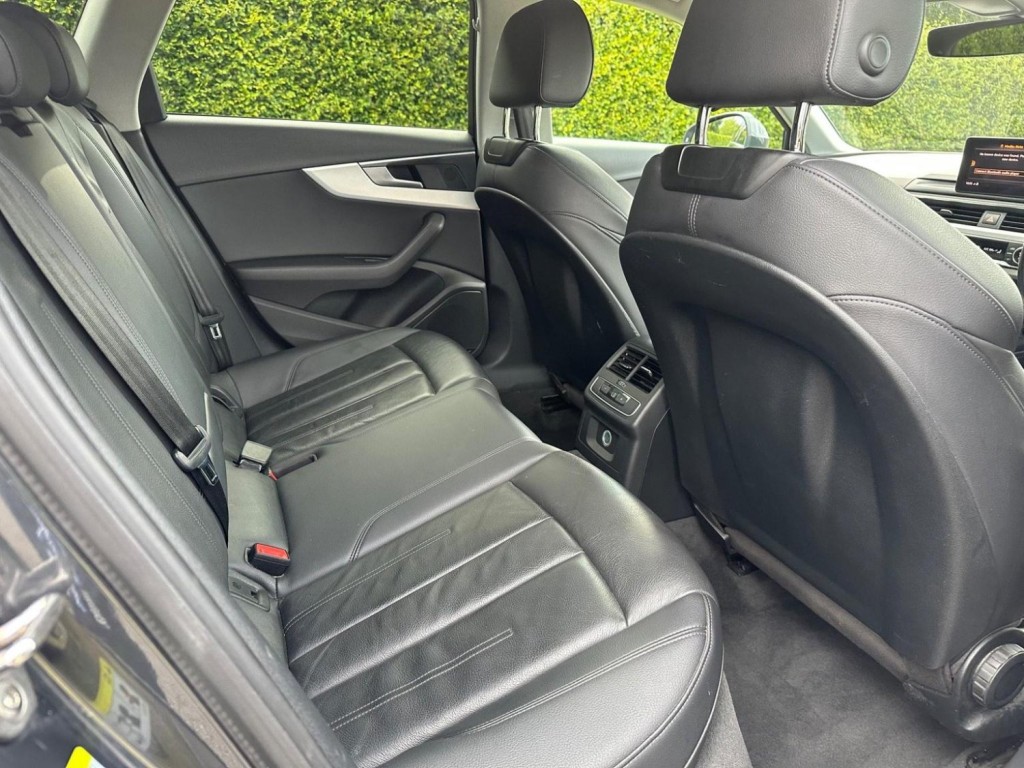 View AUDI A4 AVANT 2.0 TDI 35 Sport S Tronic Euro 6 (s/s) 5dr