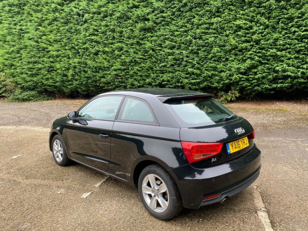 AUDI A1