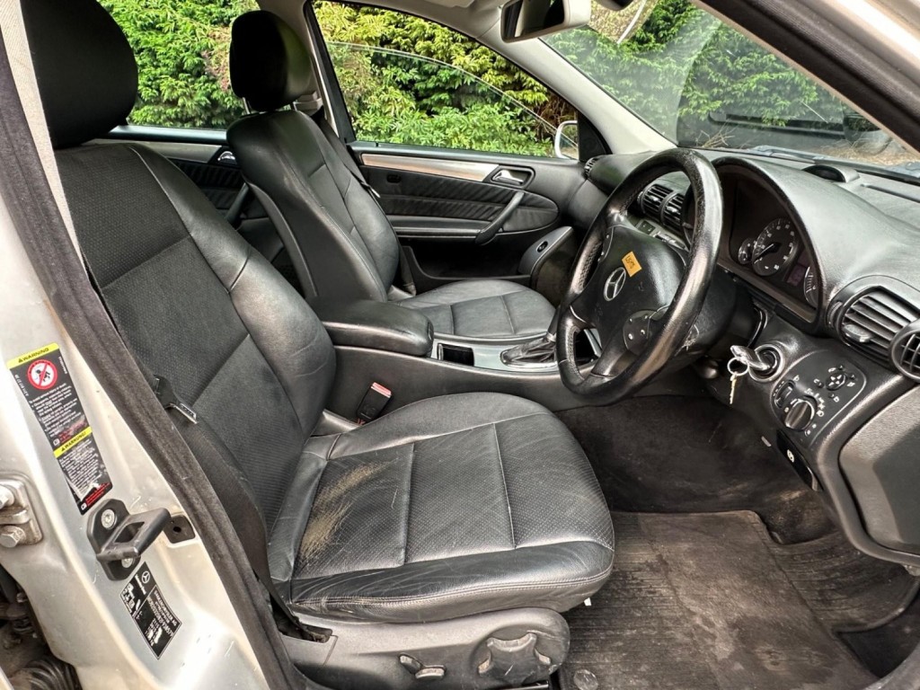 MERCEDES-BENZ C CLASS