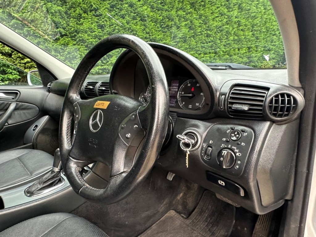 MERCEDES-BENZ C CLASS