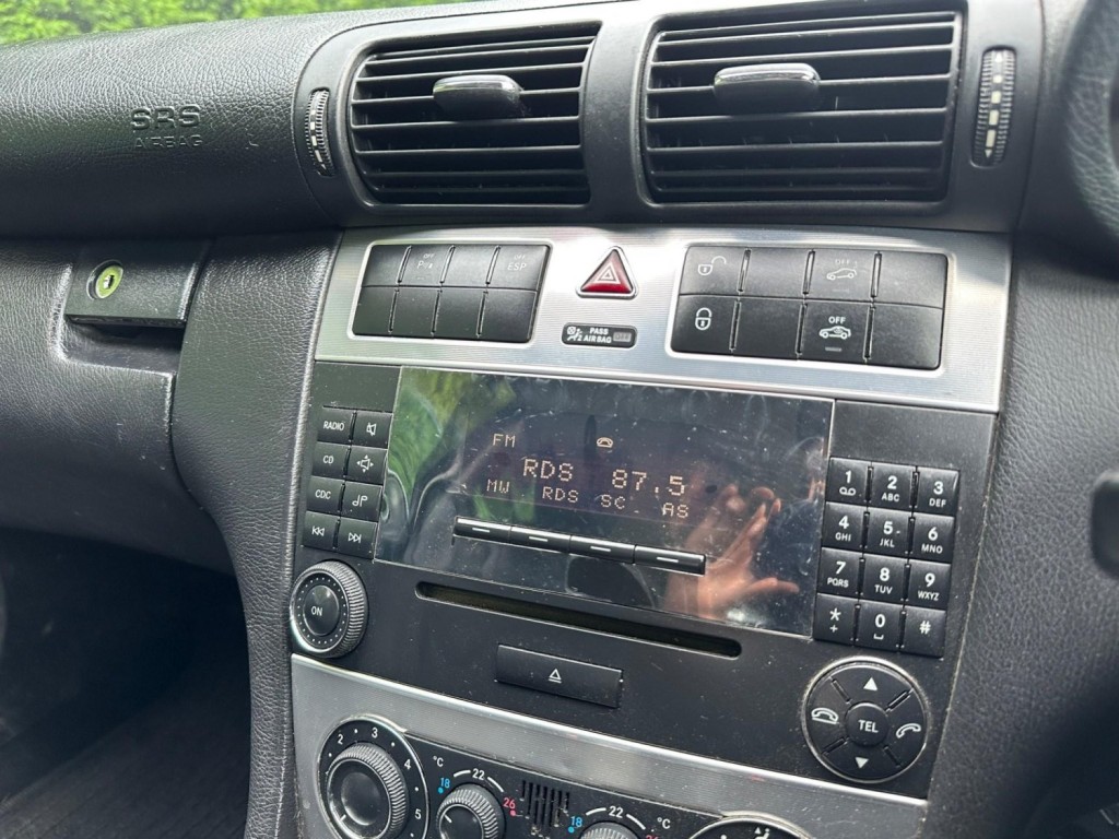 MERCEDES-BENZ C CLASS