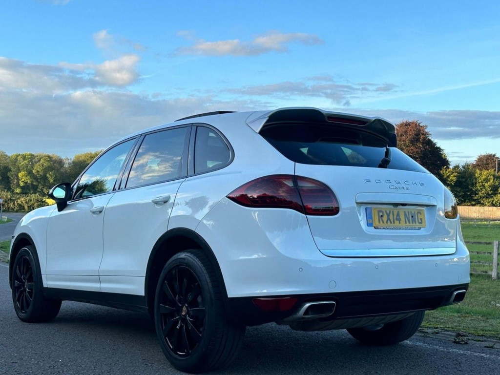 PORSCHE CAYENNE