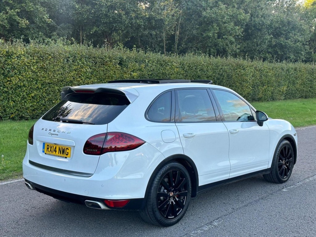 PORSCHE CAYENNE