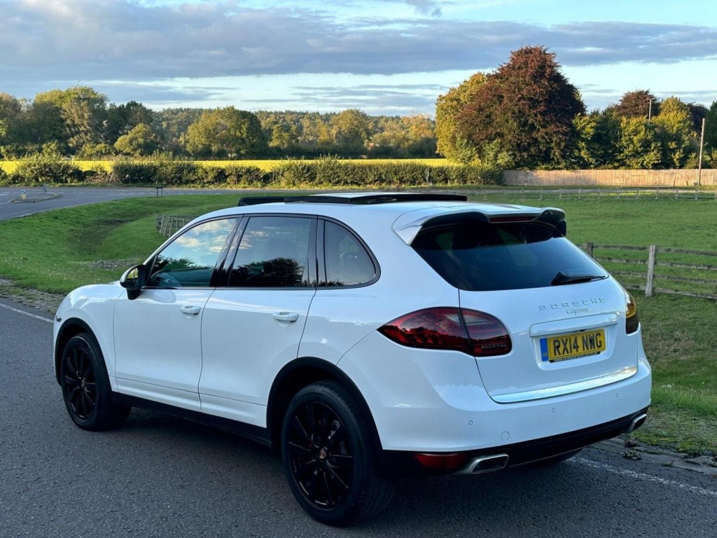 PORSCHE CAYENNE