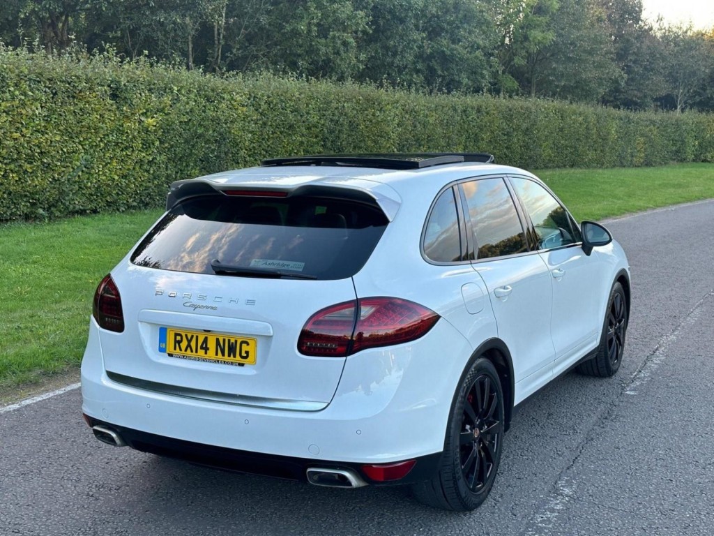 PORSCHE CAYENNE