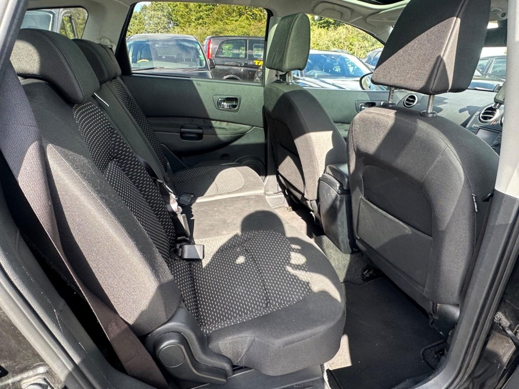 NISSAN QASHQAI+2