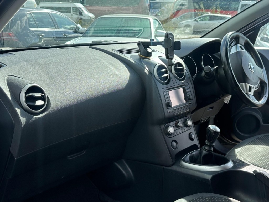 NISSAN QASHQAI+2