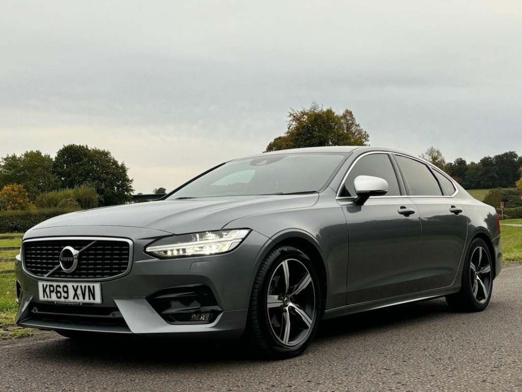VOLVO S90
