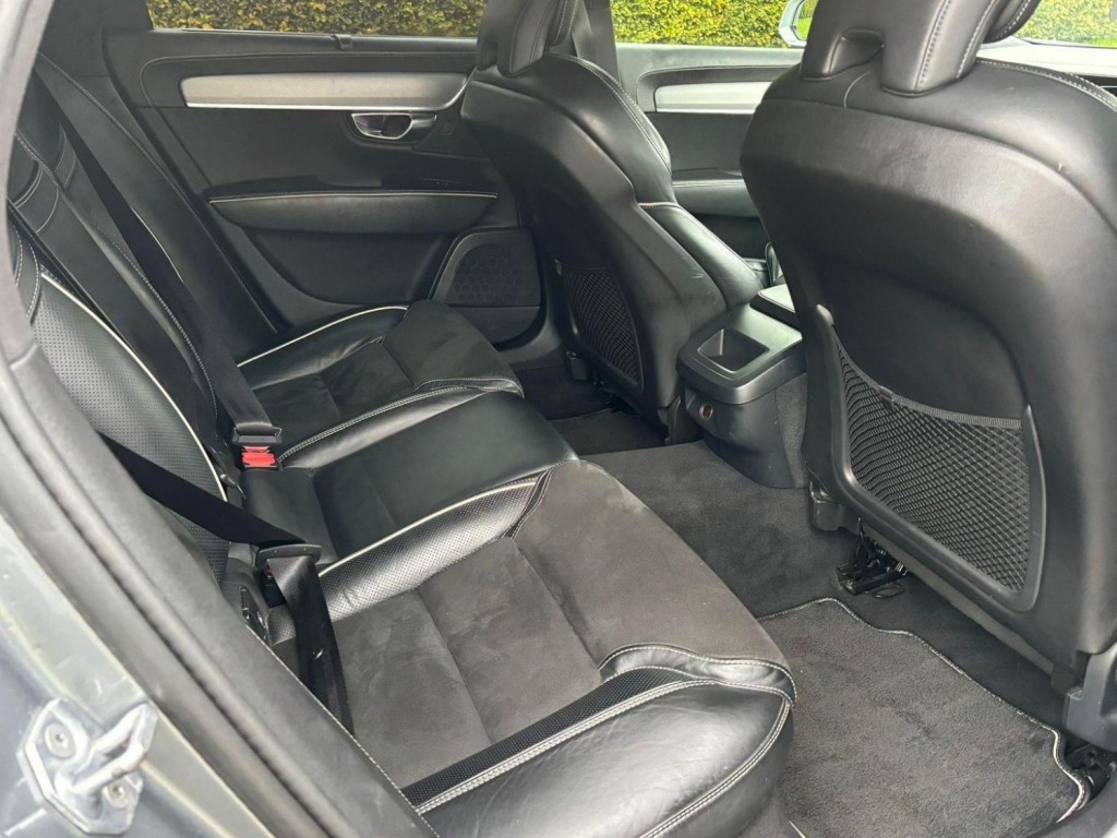 View VOLVO S90 2.0 D4 R-Design Auto Euro 6 (s/s) 4dr
