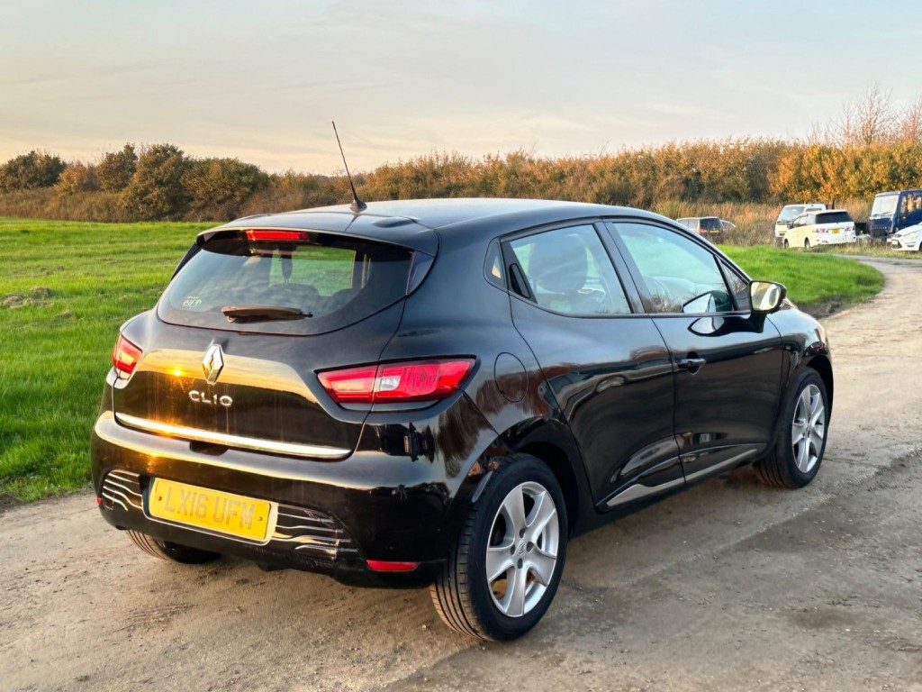 RENAULT CLIO