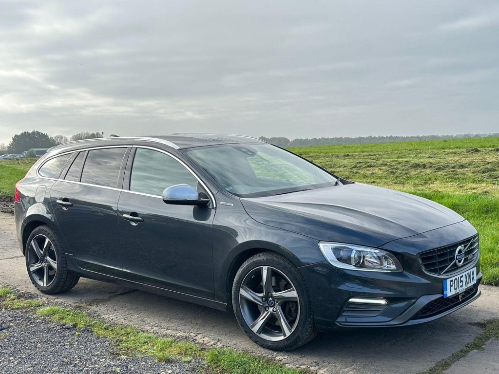 View VOLVO V60 2.4 D6 R-Design Lux Nav Geartronic AWD Euro 5 (s/s) 5dr